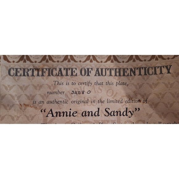 The Annie Collector's Plate Series "Annie and Sandy" by Edwin M. Knowles China - Picture 4 of 8